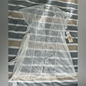 In Bloom White Lace Robe + Belt